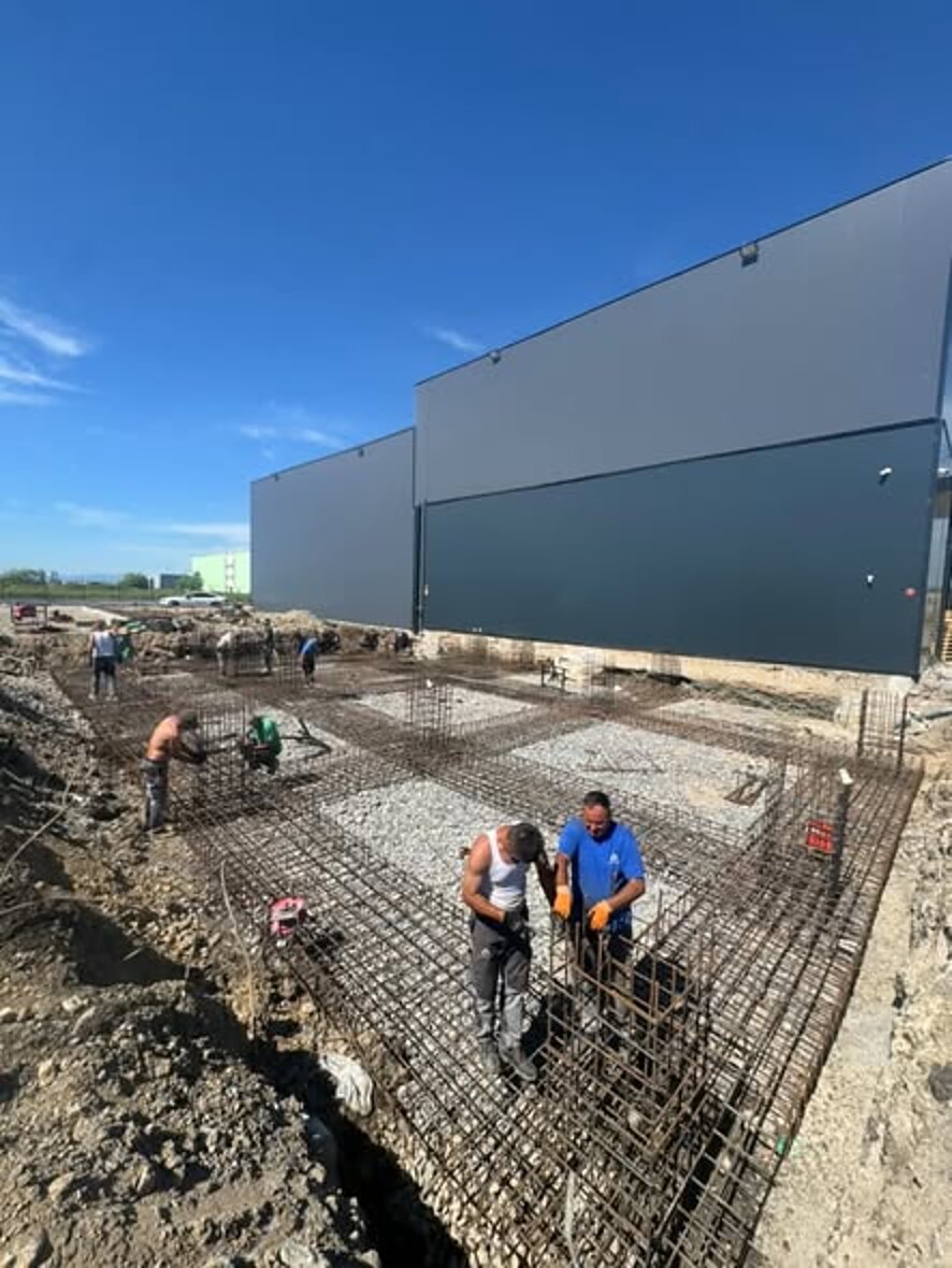 Ekipi në terren — B&I Construction, Ferizaj